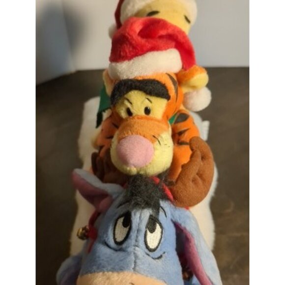 Gemmy Winnie The Pooh Tigger Eeyore Disney Christmas Sleigh Animated Singing - Picture 9 of 13